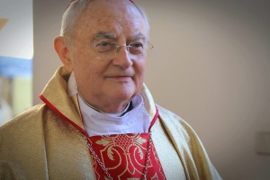 arcybiskup henryk hoser